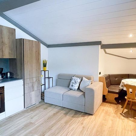 Appartements Familie Grundner ลีโอกัง ภายนอก รูปภาพ